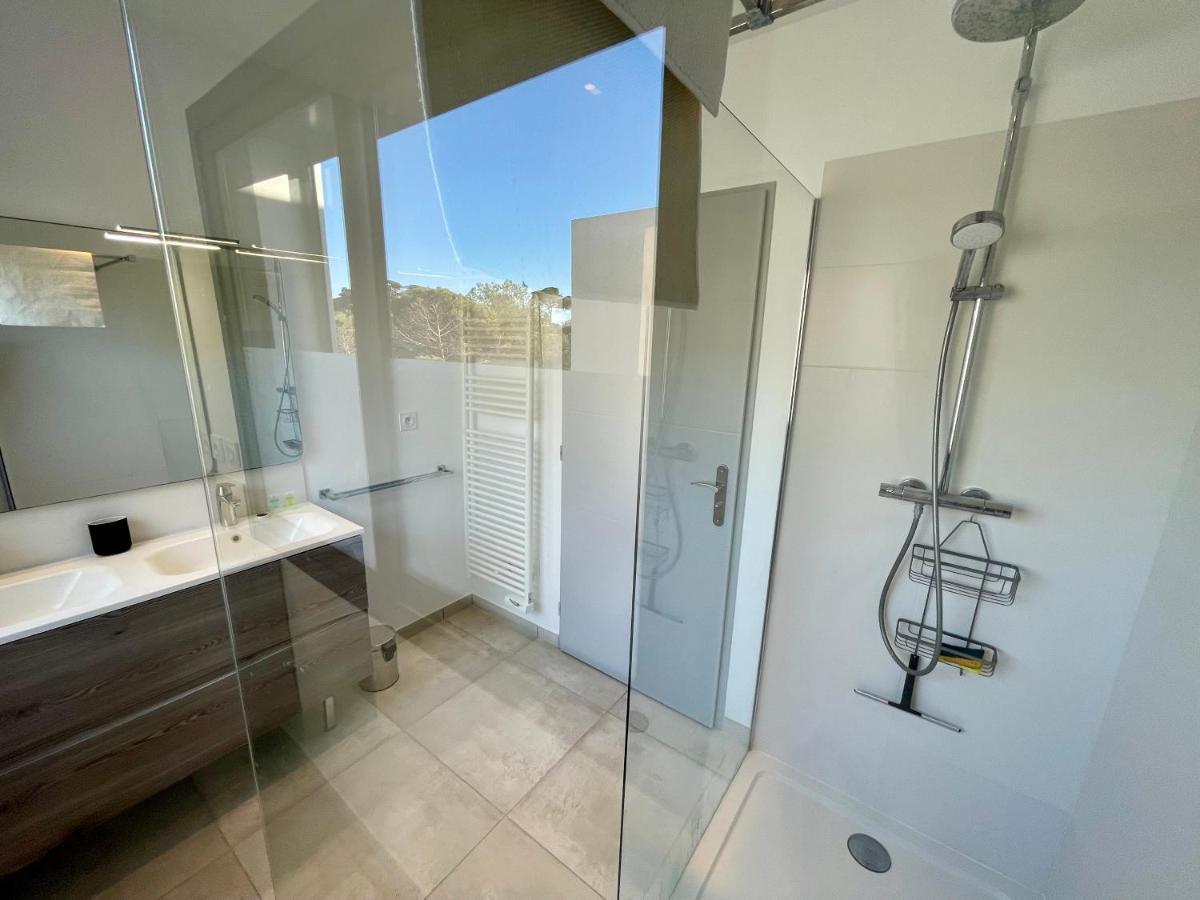 Appartement Luxe Le Levant Hyères Exterior foto